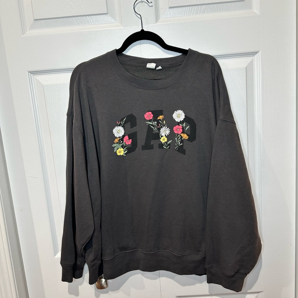 GAP Floral Logo sweatshirt, Black, Size XXL, Lke New